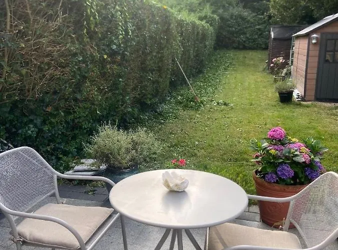 Stylish Own Entrance In Victorian House