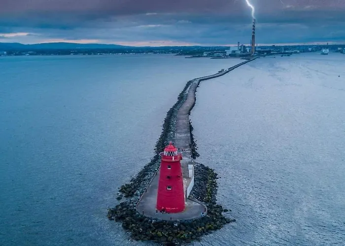 Stylish Own Entrance In Victorian House Dublin